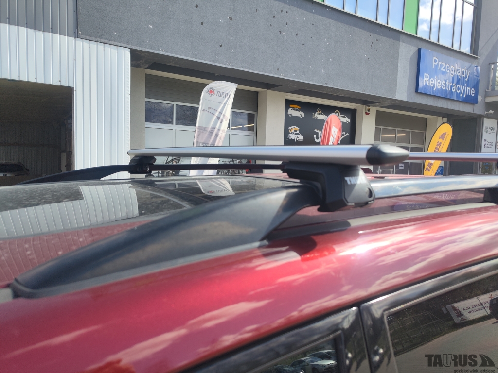 Bagażniki i akcesoria Mitsubishi Pajero 2018