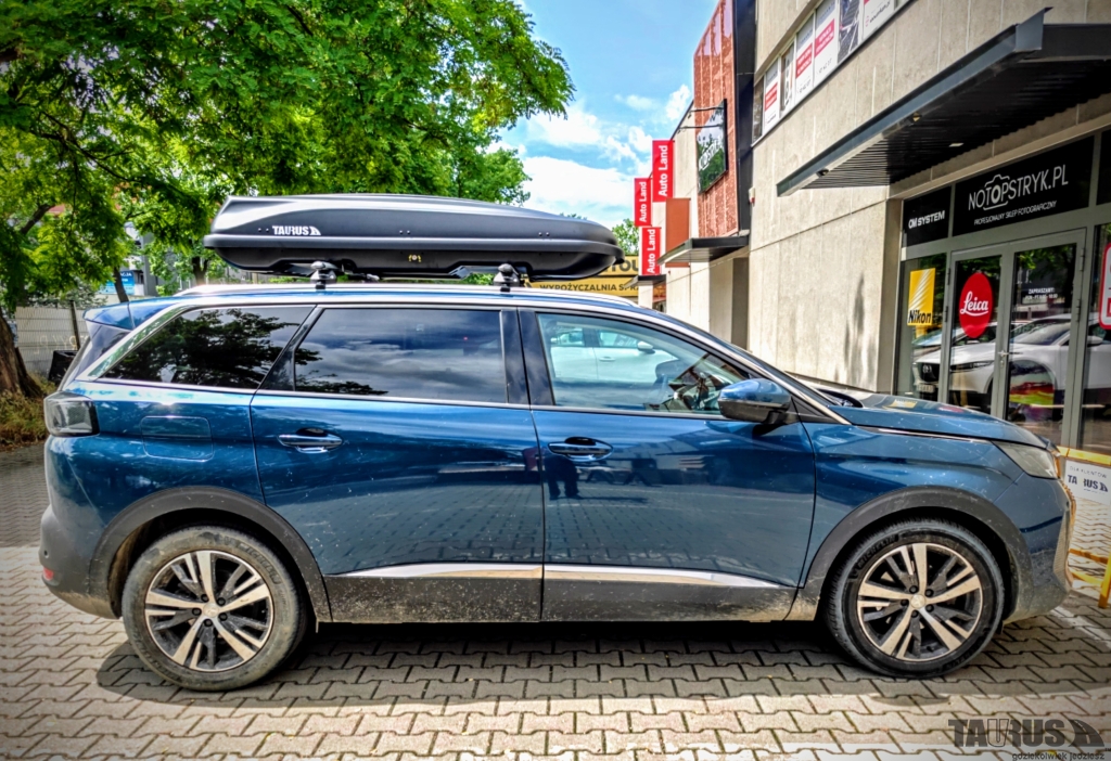 Boxy Peugeot 5008 II 2022