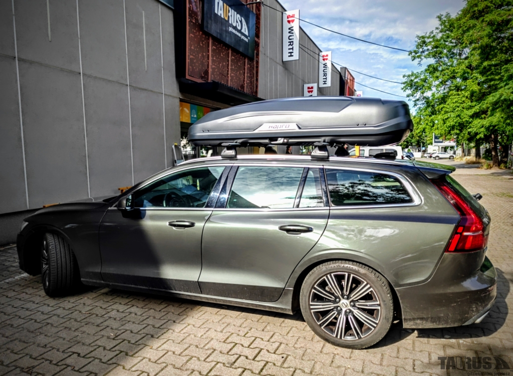 Boxy Volvo V60 II 2020