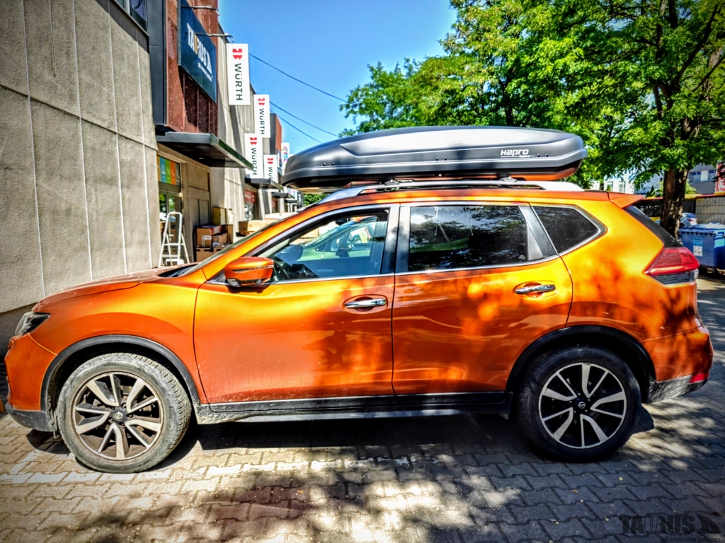 Boxy Nissan (datsun) X-Trail 2019