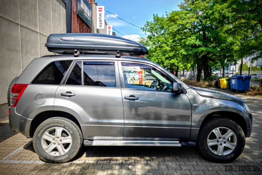 Boxy Suzuki Grand Vitara II 2013