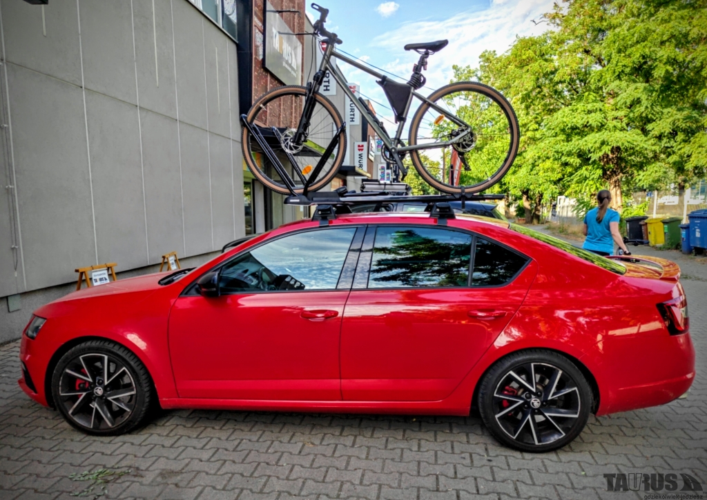 Uchwyty rowerowe Skoda Octavia III 2020