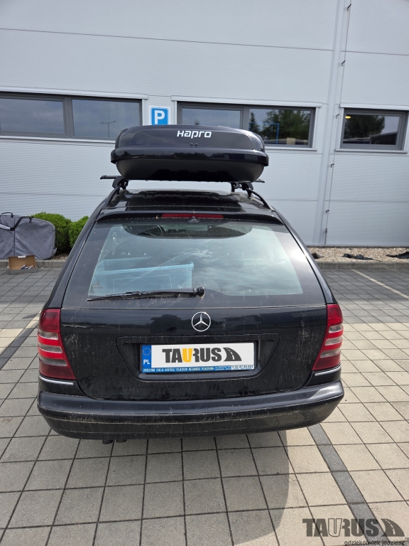 Boxy Mercedes E-Class (W211) 2005