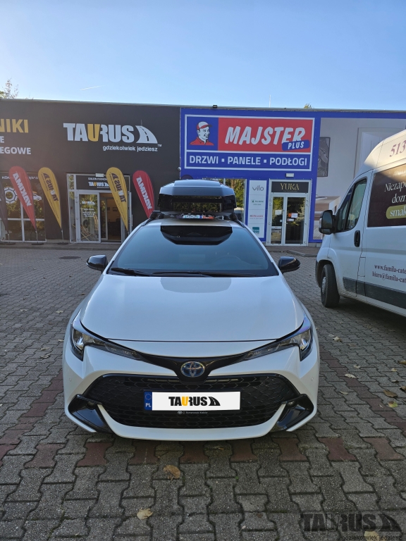 Boxy Toyota Corolla XII 2026